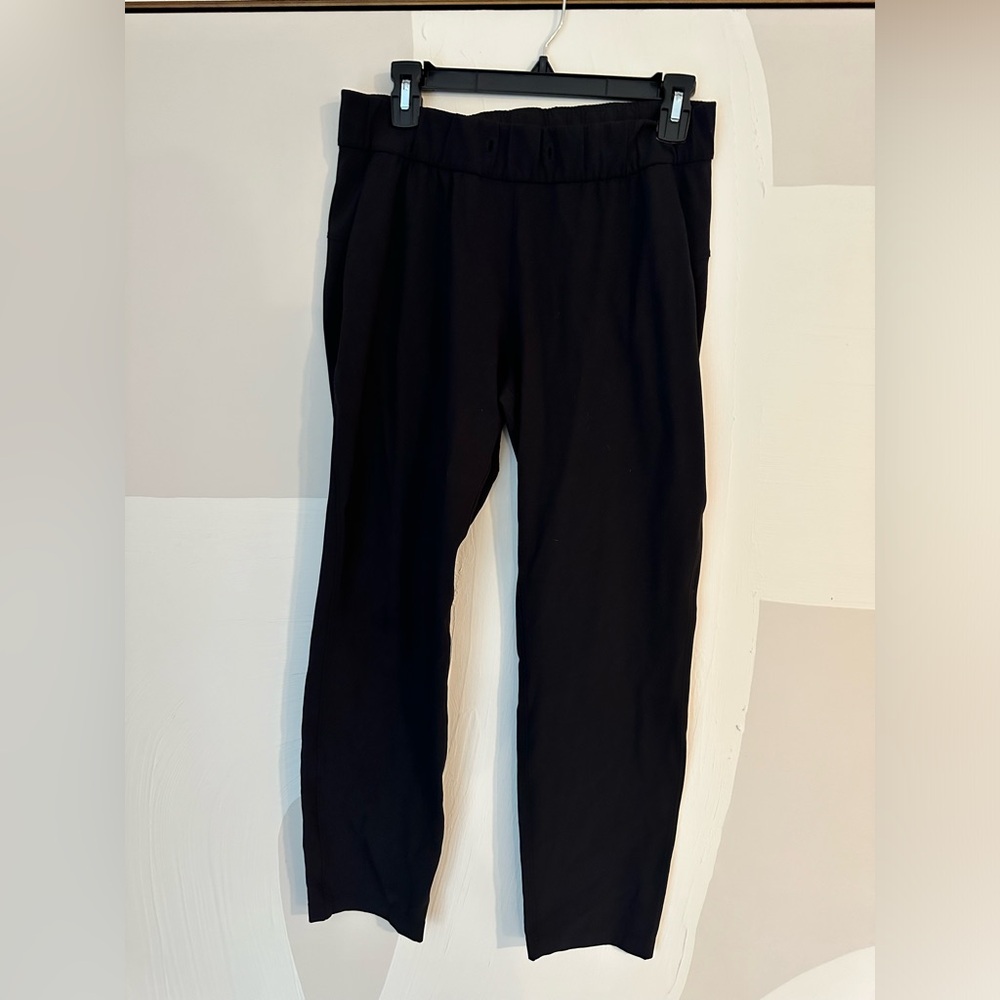 Lululemon Align pants size 6 missing drawstring great condition barely used
